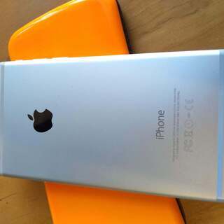 ipohne 6 Space Gray 16GB softbankの画像