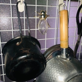 🐜虫の形の調味料ケース