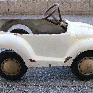 ヴィンテージ ペダル カー 車 ディスプレイの画像