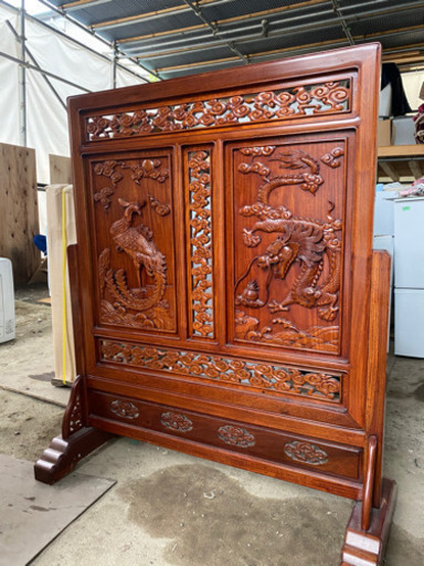 ド迫力！ついたて圧巻のインパクト！