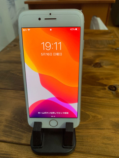 iPhone 8  64G  超美品