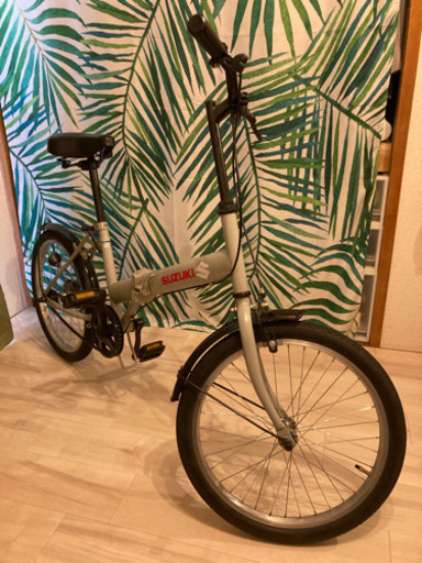 綺麗です！折り畳み自転車鍵付き