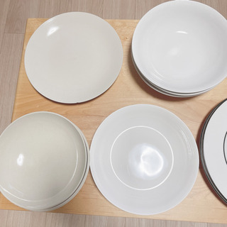 食器セットの画像
