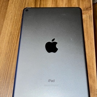 第5世代 iPad mini 64GB スペースグレー