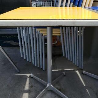 洋風テーブル2