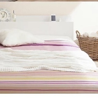 引越しに伴いセミダブルベッド出品します。の画像