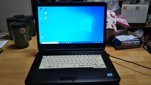 富士通ノートパソコン　すぐに使えます。