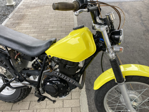 YAMAHA TW200 イエロー