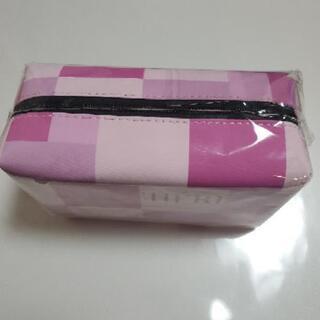 新品ポーチの画像