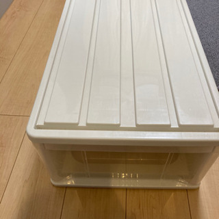 衣装ケースの画像