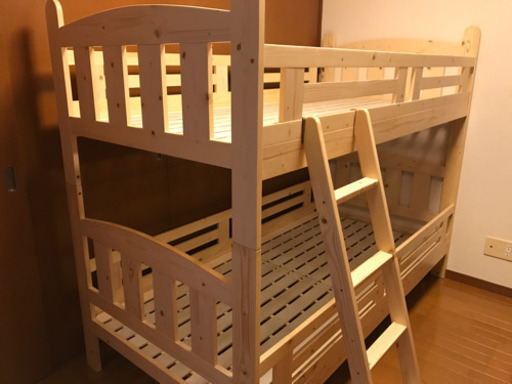 ほぼ未使用　２段ベッド