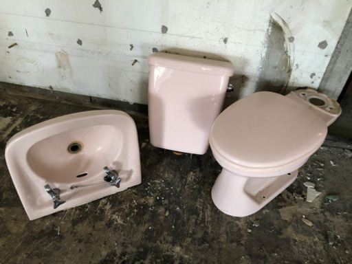 ♪お取引中♪ 値下げしました♪ トイレ便器(便座セット)・タンク&手洗い　ピンク♫