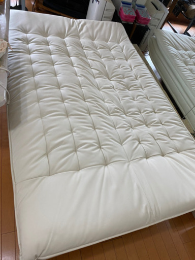 超美品 セミダブル 高級ホワイトソファーベッド
