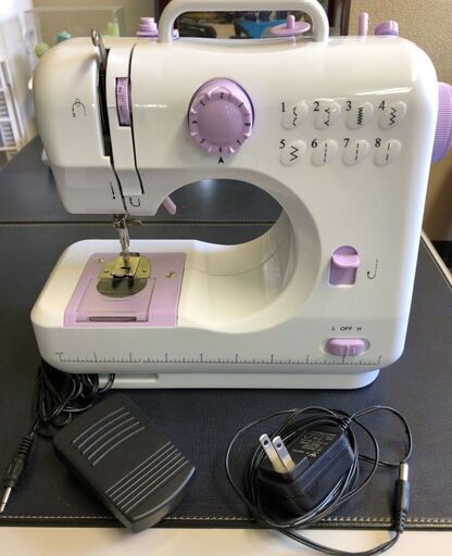 値下げ★中古★SIS エスアイエス コンパクト電動ミシン FHSM-505  フットペダル付き　軽量小型 パープル　通電・針上下動作確認済