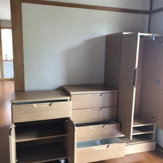 アイリス　家具セットの画像