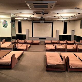 【賄い付き】ホテルフロント業務の画像