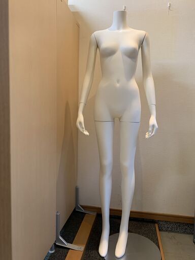 婦人全身マネキン ヘッドレスマネキン