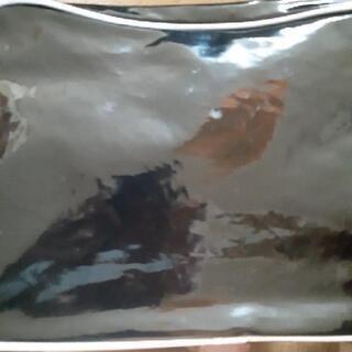 ワンピース　エナメルバックの画像