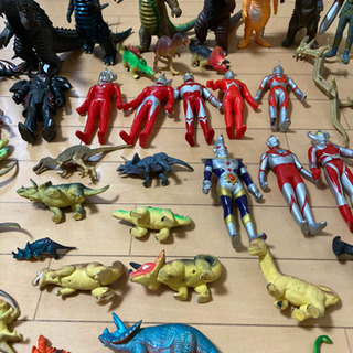 【終了しました】ウルトラマン　怪獣　恐竜いろいろの画像