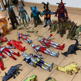 【終了しました】ウルトラマン　怪獣　恐竜いろいろの画像