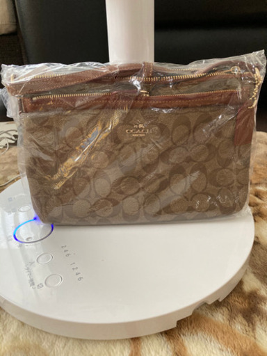 コーチショルダーバッグ新品未使用未開封
