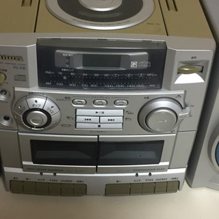 AIWA CDラジカセ 年代物ですの画像