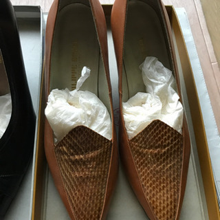 パンプス　2足セット　22.5cm  代理投稿の画像