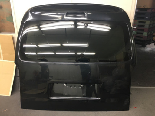 ハイエース　リアゲート