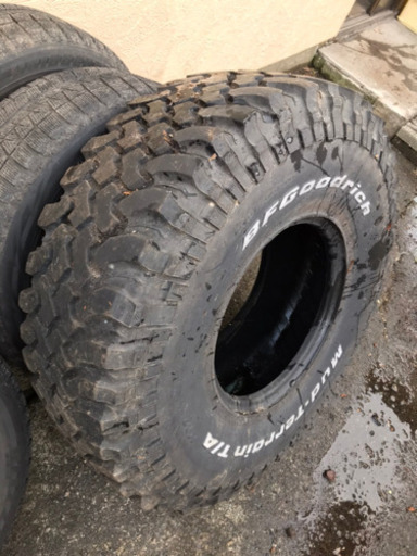 【決まりました！！！！】【即決価格アリ】【また値下げしました!!!】グッドリッチマッドタイヤ３本１５インチ