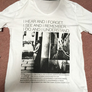 白いTシャツ
