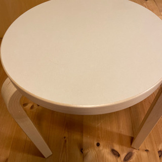 artek stool60 パールの画像