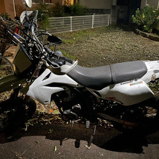 Dトラッカー　カワサキ　バイク本体