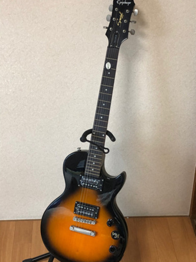 (商談中)エレキギター　スタンドとケース付き