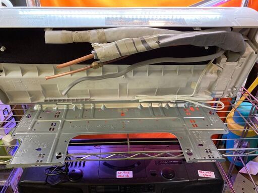 ⭐︎中古激安　　日立　ルームエアコン 2.2kW　6~8畳用　RAS-D22E(W)　2015年製【KBE041】　￥20,000！！