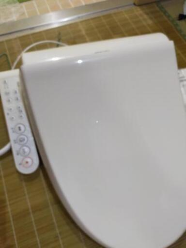 クリーニング済！東芝　ウォシュレット