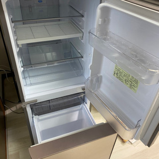 シャープ　冷蔵庫　2019に購入したものの画像