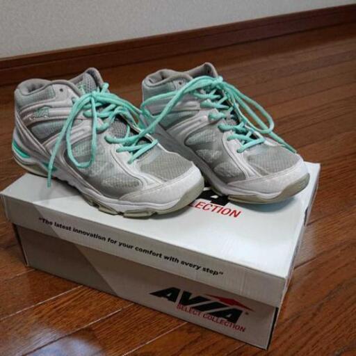 AVIAフィットネスシューズ24cm