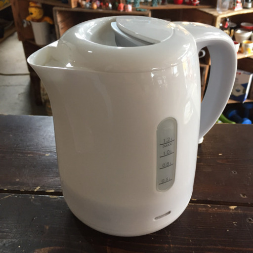 ◆美品◆2019年製 ニトリ 電気ケトル 1.2L