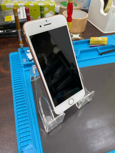 【売却済み】iPhone8 256GB ゴールドSIMフリー端末【大容量256GB】【バッテリー新品】