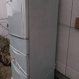注意！電源入りません、壊れています　東芝冷蔵庫 425L　GR-M43KCLの画像