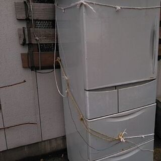 注意！電源入りません、壊れています　東芝冷蔵庫 425L　GR-M43KCLの画像