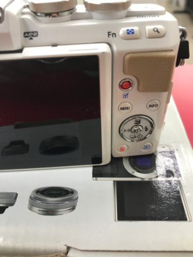 OLYMPUS オリンパス E-PL7 2014年製 デジタル一眼カメラ