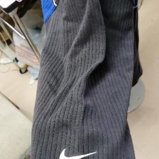 レトロポロシャツの画像
