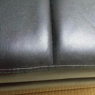 1月で処分：オットマンのソファスツール長椅子黒ブラックレザー革の画像
