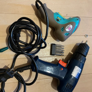 電動ドリルドライバー2台