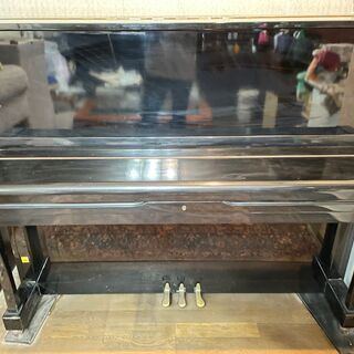 アトラスアップライトピアノの画像