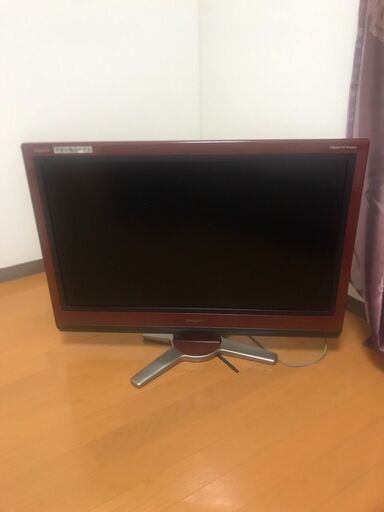 32型液晶テレビ（テーブルとセット）