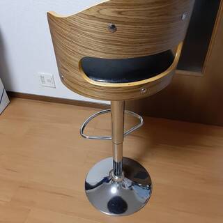 カウンターチェアの画像