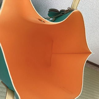 サマンサタバサのカバンの画像