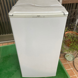 サンヨー　冷蔵庫　75L 2008年製の画像